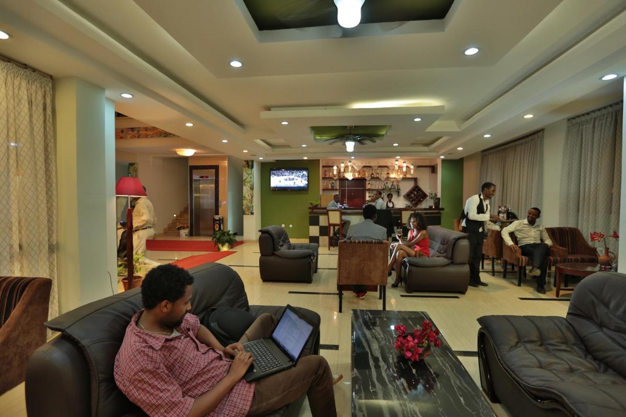Rahnile Hotel Bahar Dar Esterno foto