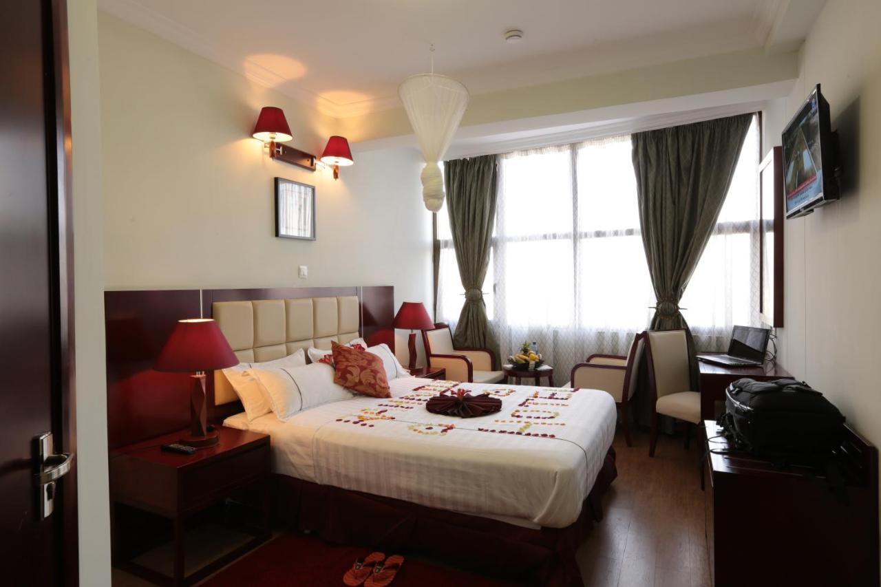 Rahnile Hotel Bahar Dar Esterno foto