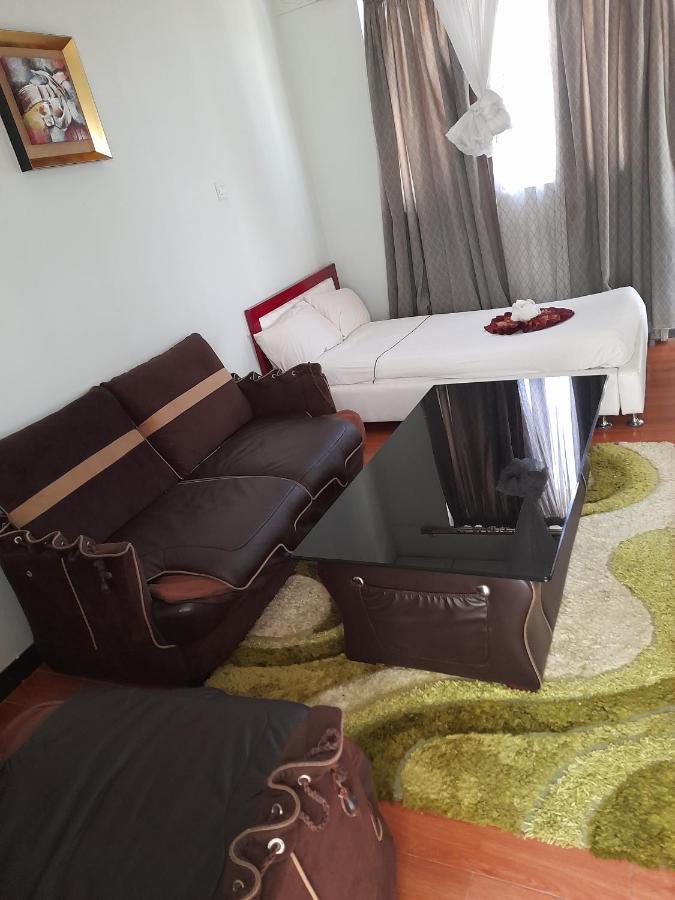 Rahnile Hotel Bahar Dar Esterno foto