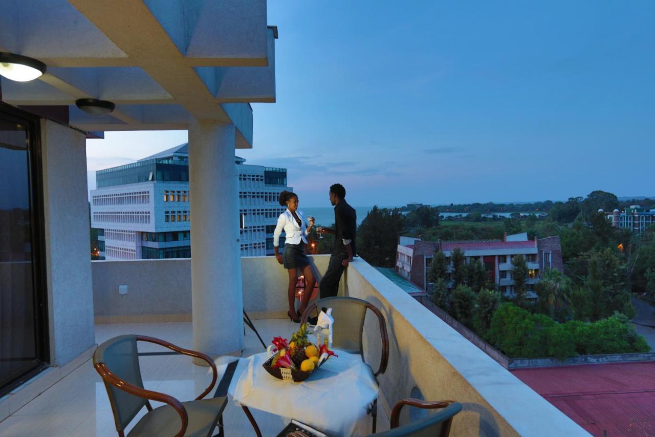Rahnile Hotel Bahar Dar Esterno foto