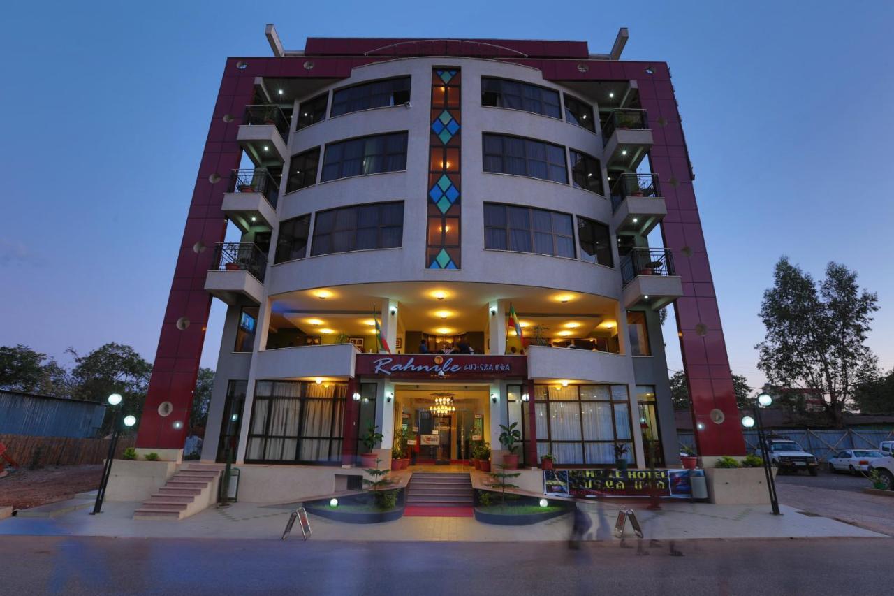 Rahnile Hotel Bahar Dar Esterno foto