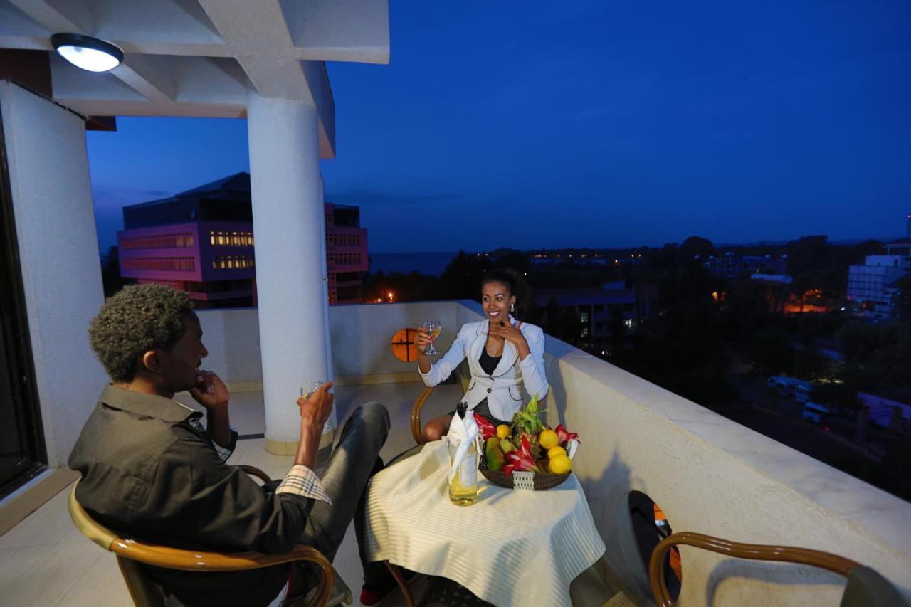 Rahnile Hotel Bahar Dar Esterno foto